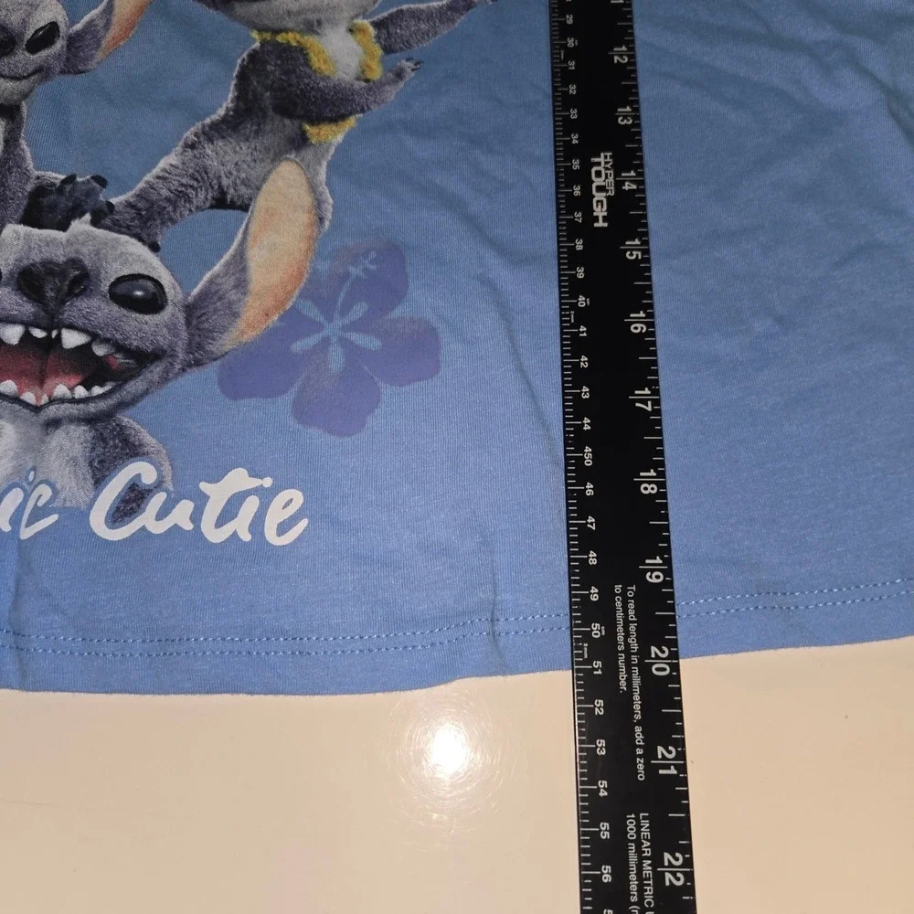 Disney Stitch Cosmic Cutie Blue Raglan V-Neck Crop T-Shirt Womens Medium NWT - Picture 5 of 5